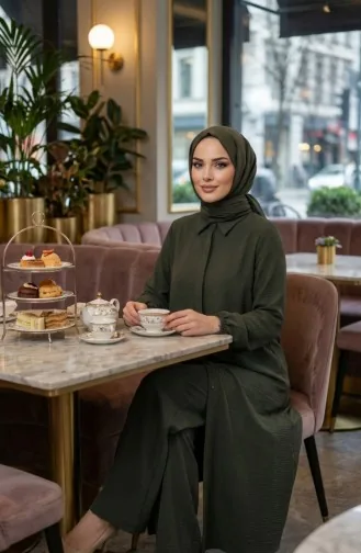 طقم من قطعتين من قماش أيروبين، يتكون من تونيك وبنطال، رقم الموديل 4142-06، لون أخضر داكن 4142-06
