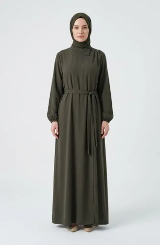 Abaya 2212-01 Khaki Verziert Mit Knöpfen Elastischen Ärmeln Und Gürtel 2212-01