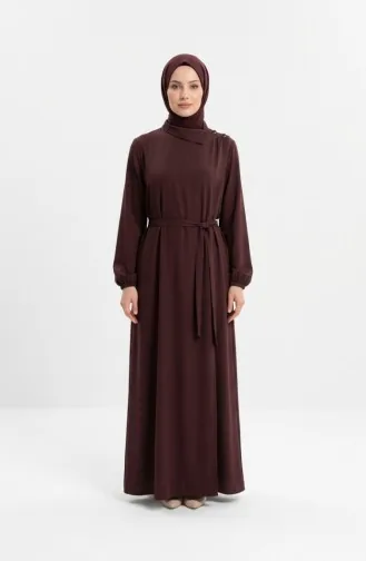 عباية بنية اللون، مزينة بأزرار وأكمام مطاطية وحزام، رقم الموديل 2212-03 2212-03