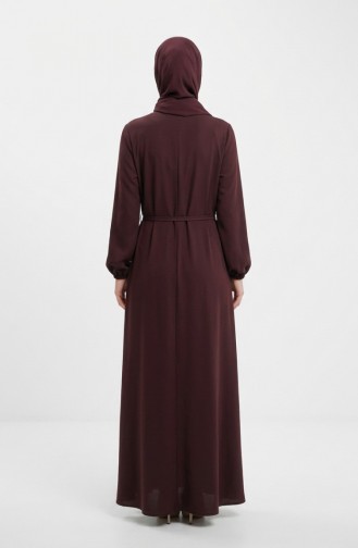 عباية بنية اللون، مزينة بأزرار وأكمام مطاطية وحزام، رقم الموديل 2212-03 2212-03