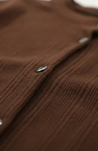 Lange Geknöpfte Winter-Abaya Mit Elastischen Ärmeln 2214-01 Tan 2214-01