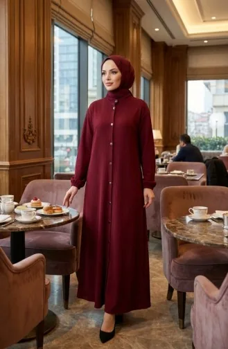 عباية شتوية طويلة بأزرار أمامية وأكمام مطاطية، رقم الموديل 2214-05، لون عنابي 2214-05