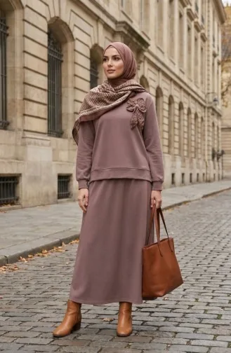 طقم مكون من قطعتين: تونيك وتنورة، مزين بفيونكة، رقم الموديل 0237-06، لون المنك 0237-06