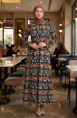 Digital Bedrucktes Plissiertes Kleid Mit Gürtel 1006-01 Schwarz Ziegel 1006-01