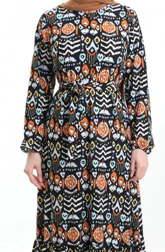 Digital Bedrucktes Plissiertes Kleid Mit Gürtel 1006-01 Schwarz Ziegel 1006-01