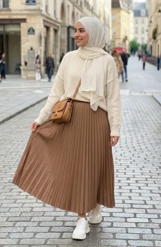 تنورة بخصر مطاطي وكسرات 0213-07 لون الكراميل 0213-07