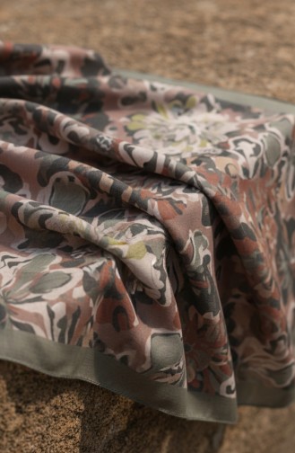 وشاح كهرماني بنقشة زهور 70357-02 كاكي 70357-02