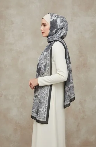 وشاح بلون العنبر بنقشة زهور 70358-06 أسود رمادي 70358-06