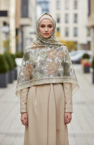 وشاح بلون العنبر بنقشة زهور 70358-14 أخضر زيتوني 70358-14