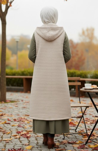 صدرية مبطنة بنمط البقلاوة، مزودة بغطاء رأس وأزرار، لون بيج، رقم الموديل 51340-01 51340-01