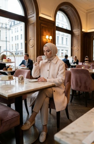 Langer Geknöpfter Wintermantel 2220-03 Creme 2220-03