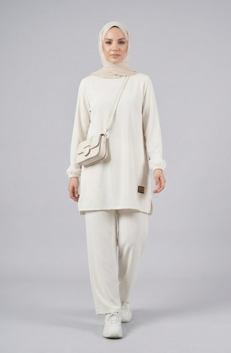 طقم مكون من قطعتين، سترة وبنطال، مزين بشعار، أبيض، 0231-02 0231-02