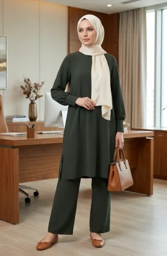 طقم من قطعتين من قماش أيروبين، سترة وبنطال، رقم الموديل 4144-01، لون كاكي 4144-01