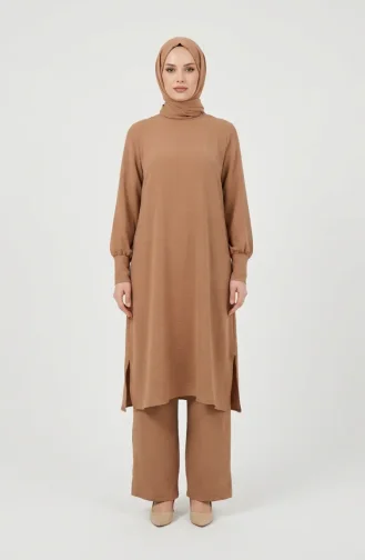 طقم من قطعتين من قماش إيروبين، يتكون من تونيك وبنطال، رقم الموديل 4144-03، لون جملي 4144-03