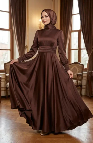 Robe De Soirée Sobre En Satin Avec Taille Plissée 5701-01 Marron 5701-01