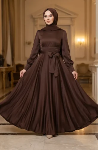 Robe De Soirée Sobre En Satin Avec Taille Plissée 5701-01 Marron 5701-01