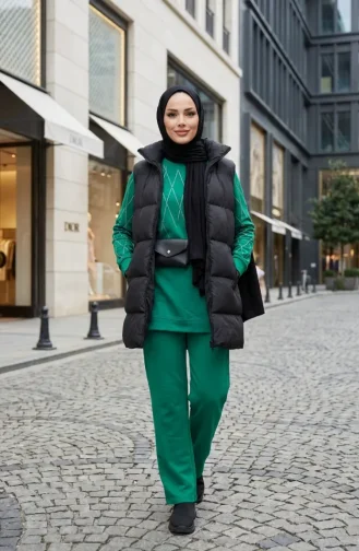 طقم رياضي مزين بخيطين 71185-02 أخضر 71185-02