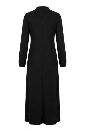 Robe Sobre à Col Mandarin Côtelé Et Boutons 2230-02 Noire 2230-02