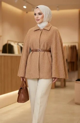 Winterponcho Van Boucléstof Met Riem 2233-04 Melk Koffie 2233-04