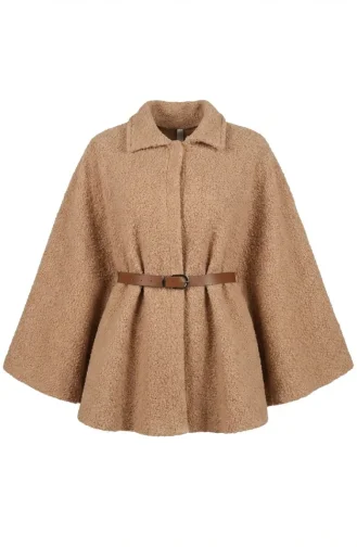 Winterponcho Van Boucléstof Met Riem 2233-04 Melk Koffie 2233-04