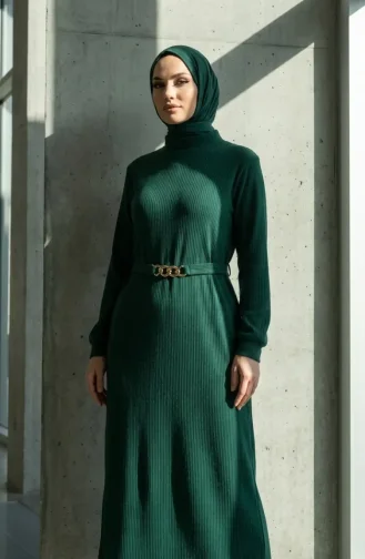 Geripptes Hijab-Kleid Mit Gürtel 2226-06 Smaragdgrün 2226-06