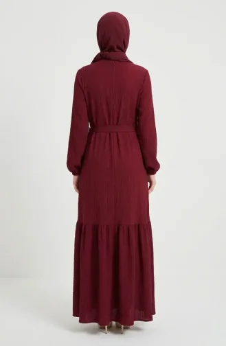 Hijab-Kleid Mit Gürtel Aus Crinkle-Stoff Modell 2236-03 Kirschrot 2236-03