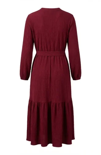 Hijab-Kleid Mit Gürtel Aus Crinkle-Stoff Modell 2236-03 Kirschrot 2236-03