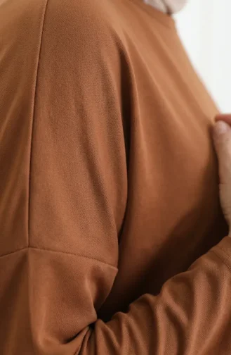 تونيك بقصة مريحة ومقاسات كبيرة 8712A-04 لون بني داكن 8712A-04