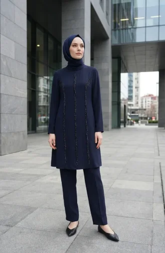 طقم من قطعتين مطرزتين بمقاسات كبيرة، 6290-02، لون كحلي 6290-02