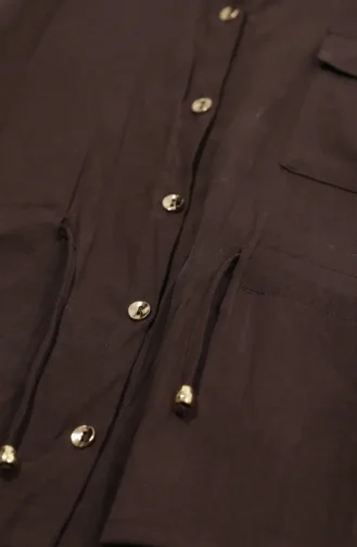 طقم من قطعتين بأزرار أمامية ورباط عند الخصر، بني اللون، رقم الموديل 0247-02 0247-02