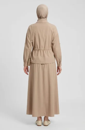 طقم من قطعتين بأزرار أمامية ورباط عند الخصر، بيج 0247-04 0247-04