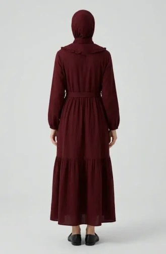 Kleid Aus Musselinstoff Mit Rüschenkragen Und Gürtel 0253-06 Burgunderrot 0253-06