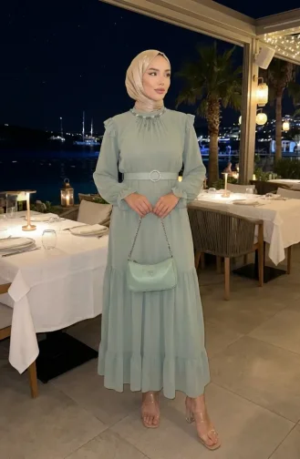 Perlenbesetztes Chiffonkleid 50014-02 Hellgrün 50014-02