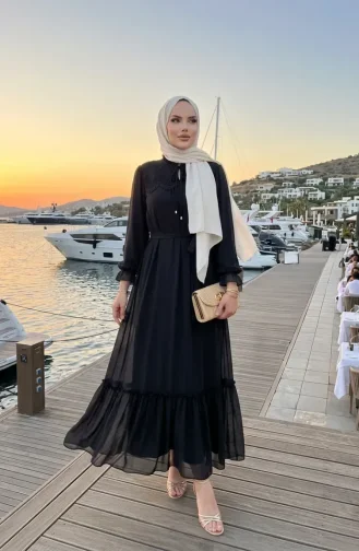 Güpür Detaylı Kuşaklı Şifon Elbise 50019-01 Siyah
