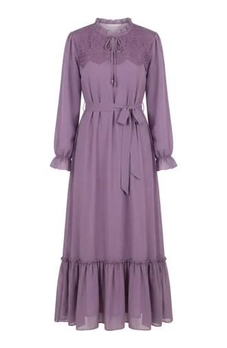 Robe En Mousseline Ceinturée Avec Détails En Guipure 50019-03 Violet 50019-03
