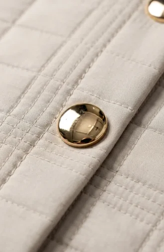 Gesteppte Geknöpfte Weste Mit Kettendetail 12031-03 Beige 12031-03