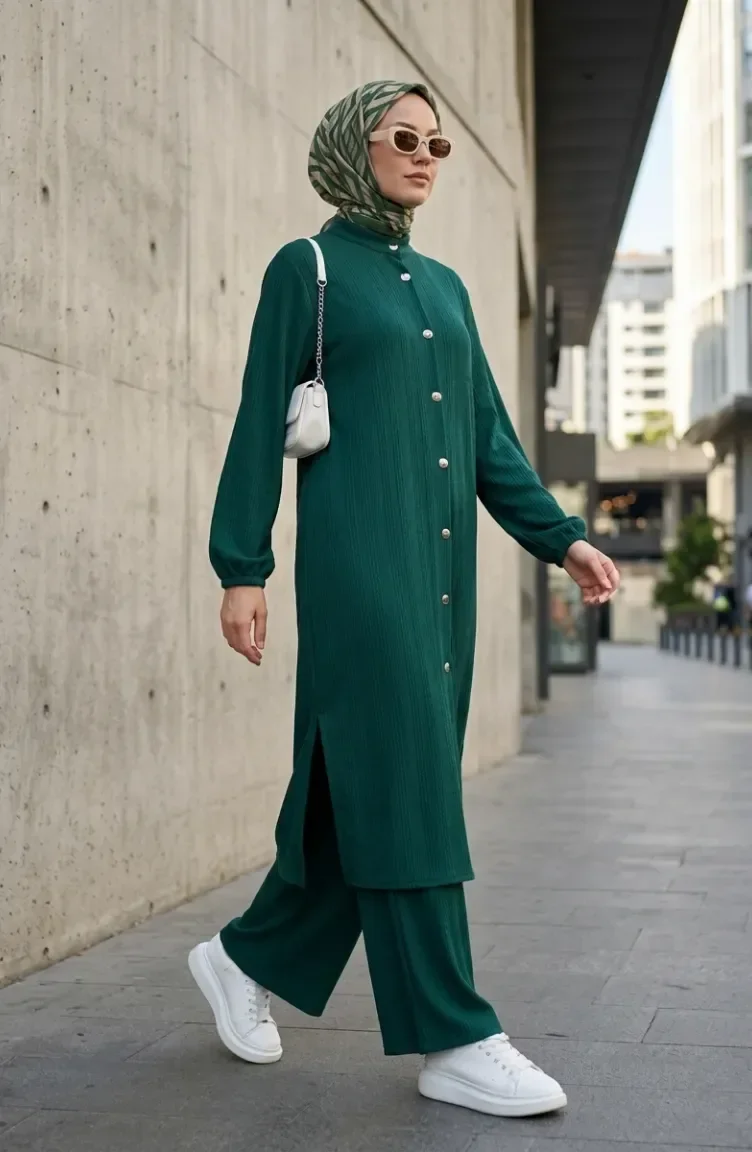 Fitilli Düğmeli Tunik Pantolon ikili Takım 2250-02 Zümrüt Yeşili