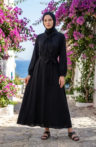 Kleid Mit Schalkragen Halber Knopfleiste Und Gürtel 2262-01 Schwarz 2262-01