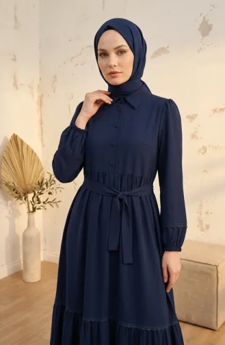 Kleid Mit Spitzendetails Und Gürtel 5086-02 Marineblau 5086-02