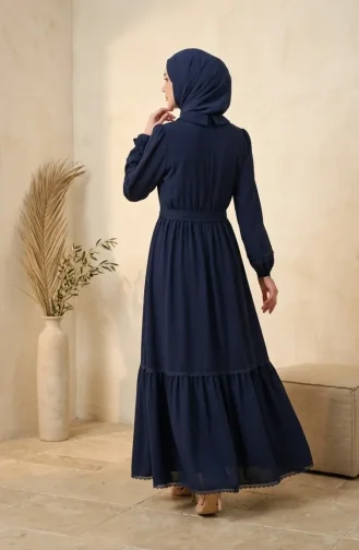 Kleid Mit Spitzendetails Und Gürtel 5086-02 Marineblau 5086-02