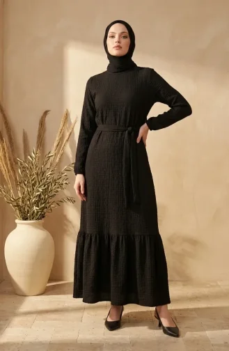 Kleid Aus Bubble-Stoff Mit Elastischen Ärmeln Und Gürtel 0510-06 Schwarz 0510-06