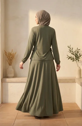 Ensemble Hijab Deux Pièces Oysho En Tissu Kaki Composé D`un Chemisier Et D`une Jupe à Lacets Référence 5660-05 5660-05