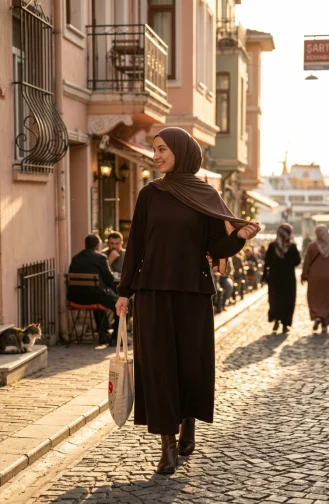 Ensemble Hijab Deux Pièces Oysho En Tissu à Lacets Composé D`un Chemisier Et D`une Jupe Référence 5660-06 Marron 5660-06
