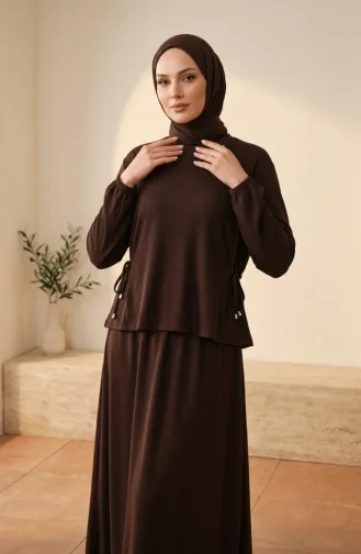 Ensemble Hijab Deux Pièces Oysho En Tissu à Lacets Composé D`un Chemisier Et D`une Jupe Référence 5660-06 Marron 5660-06