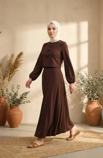 طقم من قطعتين مع تنورة من قماش مزدوج، 5721-03 بني 5721-03