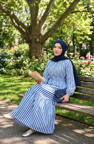 Gestreiftes Leinenkleid Mit Elastischem Bund Und Hijab-Gürtel 0323-06 Marineblau 0323-06