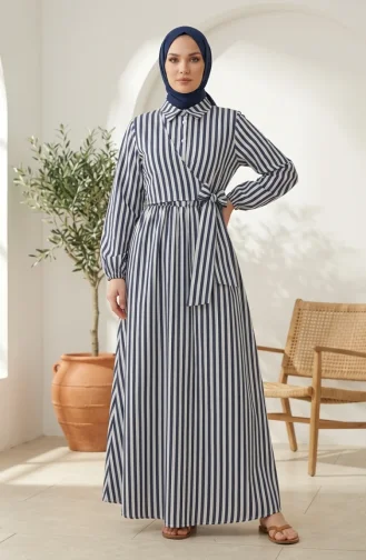 Gestreiftes Leinenkleid Mit Elastischem Bund Und Seitlichen Bindebändern Hijab-Stil 0322-04 Hellmarineblau 0322-04