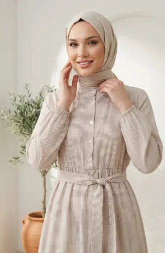 Robe Hijab En Lin Rayé Avec Taille Froncée 0324-05 Beige 0324-05