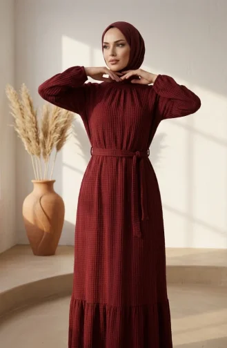 Robe Modeste En Tissu Gaufré à Manches élastiquées 5588-01 Bordeaux 5588-01