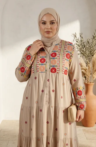 فستان حجاب منقوش من قماش الفسكوز بمقاسات كبيرة، رقم الموديل 5591-03، لون بيج 5591-03